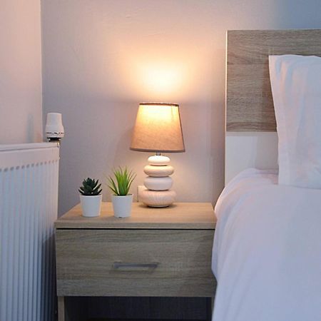 Agia Paraskevi, A Cozy And Minimal Retire Αθήνα Εξωτερικό φωτογραφία